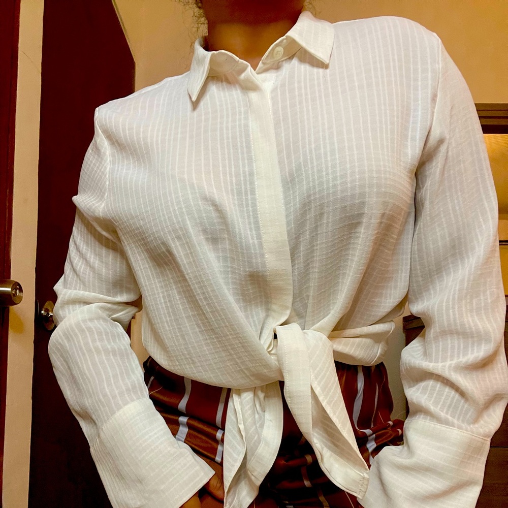 ✨Ann Taylor Long Sleeve White Blouse